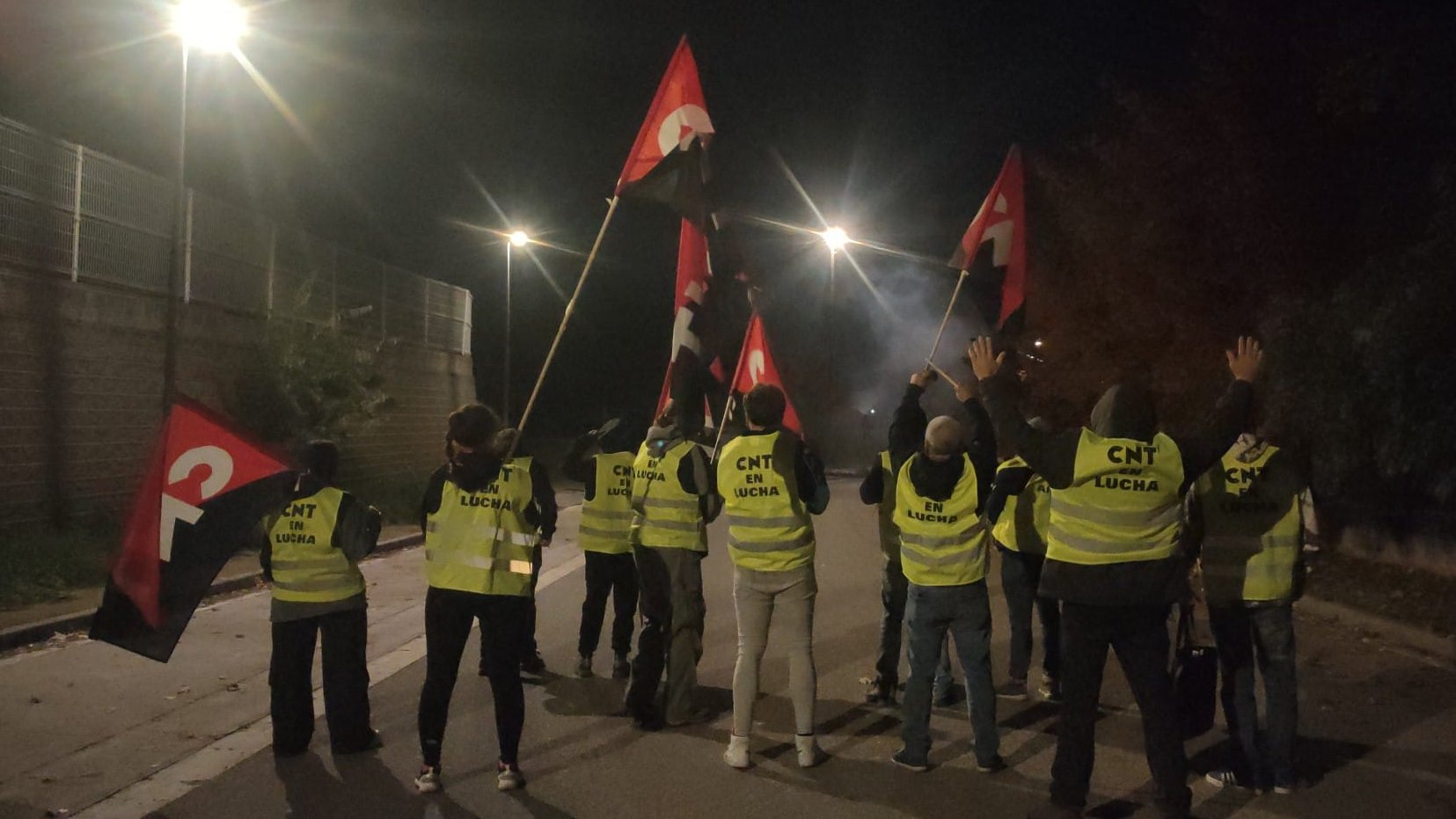 Piquets contra Casa Mas